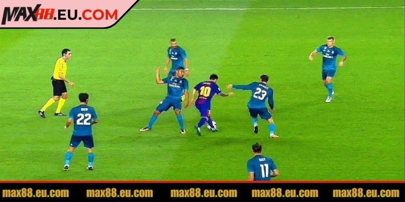 Kèo Handicap MAX88 – Hướng Dẫn Chi Tiết Cho Người Chơi 3 Phân tích phong độ trước khi đặt cược